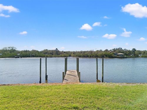 8603 Magnolia St, Gibsonton, FL, 33534-4503 | Card Image