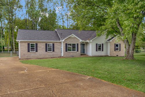 101 Laura Dr, White House, TN, 37188-9021 | Card Image