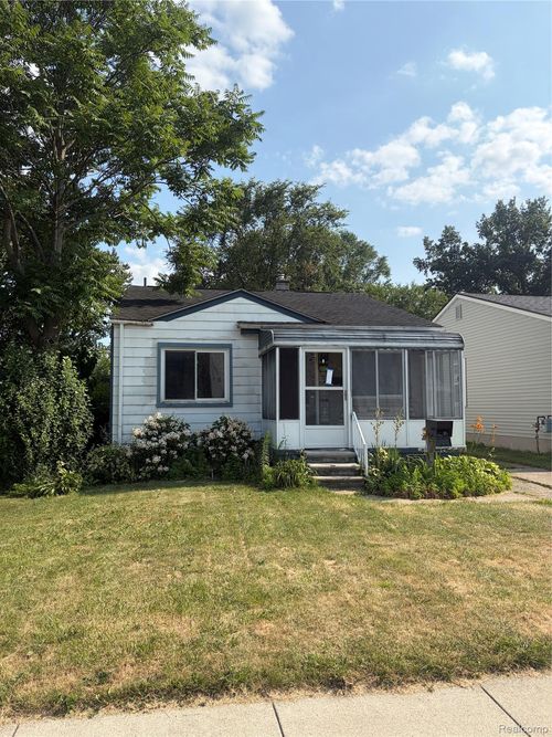 1746 E Goulson Ave, Hazel Park, MI, 48030-1915 | Card Image
