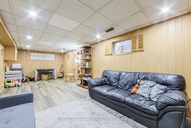 915 Harding St, House other with 3 bedrooms, 2 bathrooms and 3 parking in Whitby ON | Image 38