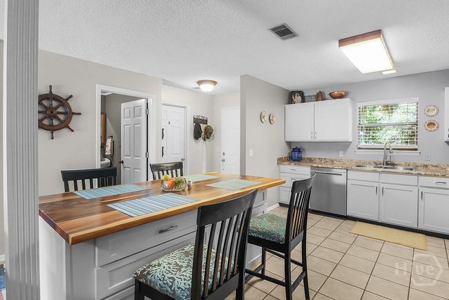 1020 Pine Point Ln Ne, Condo with 2 bedrooms, 2 bathrooms and null parking in Townsend GA | Image 10