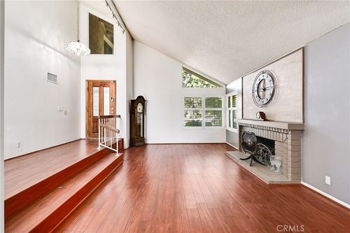 10 Bluff Point Cir, Phillips Ranch, CA, 91766-4931 | Card Image