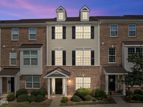 6052 Kentworth Dr, Holly Springs, NC, 27540-7670 | Card Image