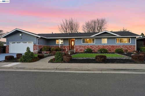 15 Sequoyah View Ct, Oakland, CA, 94605 | Card Image