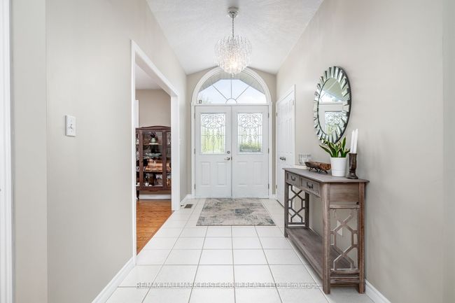 4 Hurd St, House other with 4 bedrooms, 3 bathrooms and 4 parking in Prince Albert ON | Image 5