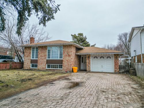 862 Lakeshore Dr, North Bay, ON, P1A2G8 | Card Image