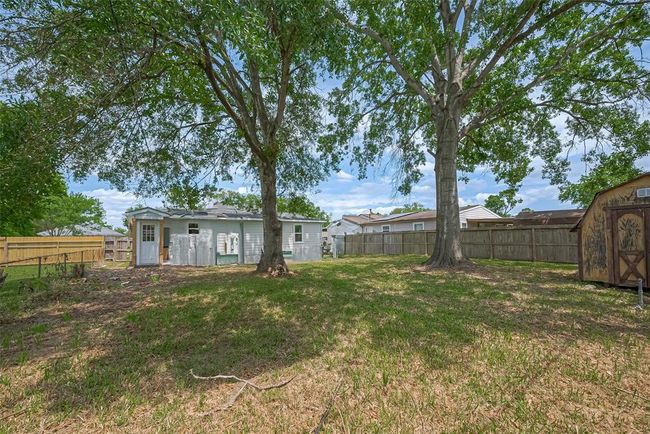 7406 Valeda Dr, House other with 3 bedrooms, 2 bathrooms and null parking in Deer Park TX | Image 28
