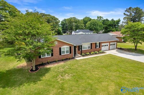 306 Buckeye St, Athens, AL, 35611-1322 | Card Image