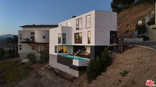 3607 Kinney Street, Los Angeles, CA, 90065 | Card Image