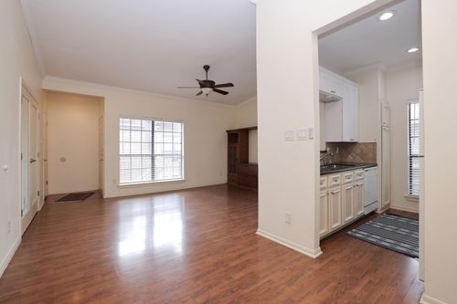 apt-2f-2001 Bering Dr, Houston, TX, 77057-3762 | Card Image