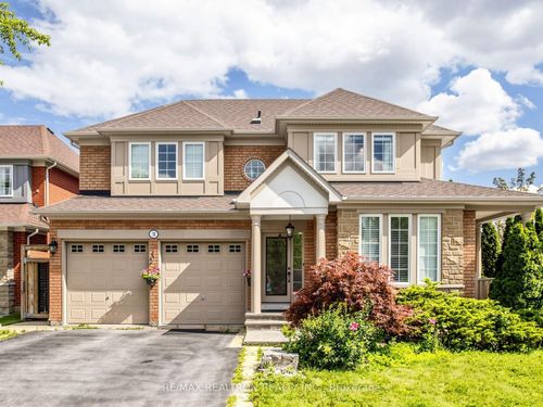 3 Lisa Brown Crt, Richmond Hill, ON, L4E4K9 | Card Image