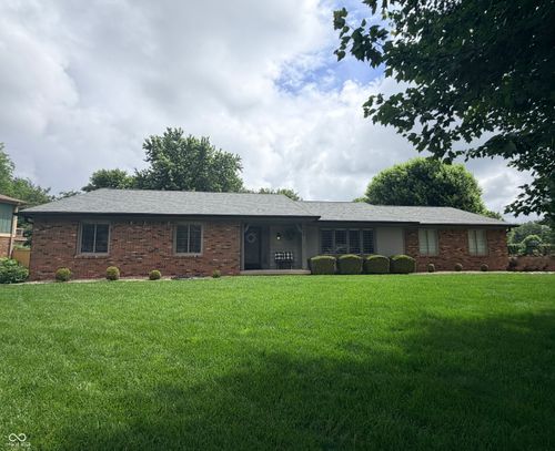 325 Rolling Trails Rd, Greenwood, IN, 46142-7319 | Card Image