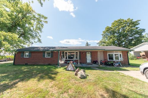 1045 Dacia St, Taylorsville, IN, 47280-7714 | Card Image