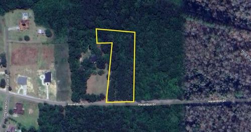 1868 Haseldon Dr, Manning, SC, 29102-2255 | Card Image