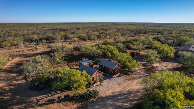 9239 Fm 133, Home with 7 bedrooms, 7 bathrooms and null parking in Cotulla TX | Image 59
