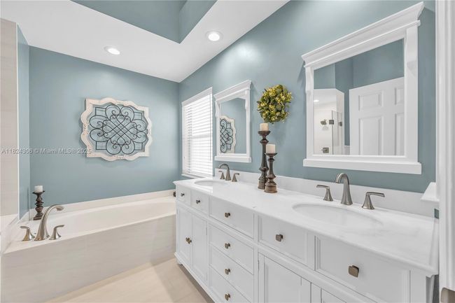 10186 Balsa Way, House other with 3 bedrooms, 2 bathrooms and null parking in Palm Beach Gardens FL | Image 18
