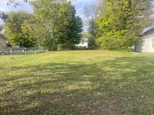 205 21st Ave W, Springfield, TN, 37172-3539 | Card Image