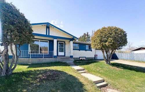 8206 96 St, Grande Prairie, AB, T8V4S2 | Card Image