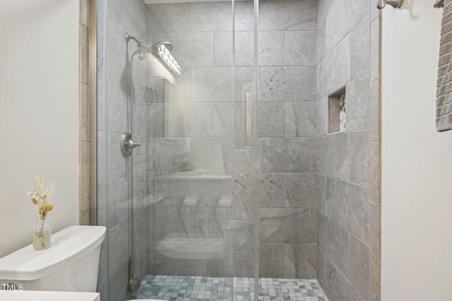21-web-or-mls-Suterland Rd-2406-021 | Image 20
