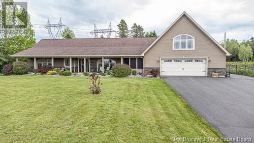5 Snowshoe St, Lower Kingsclear, NB, E3E0E9 | Card Image
