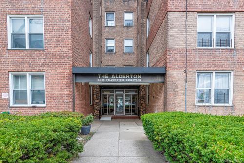 apt-4h-74-45 Yellowstone Blvd, Rego Park, NY, 11374-5302 | Card Image