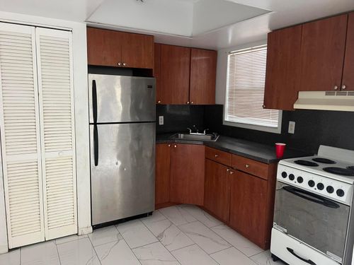 apt-e87-101 Ne 41st St, Oakland Park, FL, 33334-1383 | Card Image