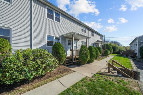 a3-205 Main St, Fiskeville, RI, 02823 | Card Image