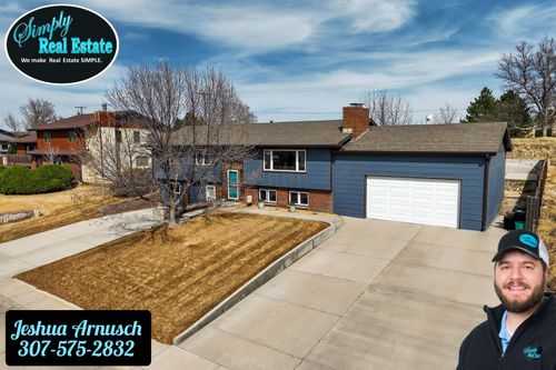231 Hillcrest Dr, Torrington, WY, 82240-2617 | Card Image