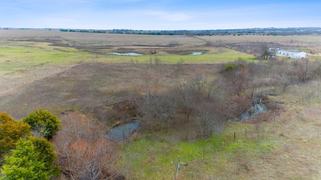 20601 Cameron Rd, House other with 3 bedrooms, 2 bathrooms and 4 parking in Coupland TX | Image 36