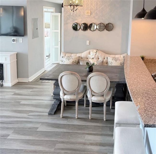 APT-1507 - 3338 Peachtree Rd Ne, Condo with 2 bedrooms, 2 bathrooms and 2 parking in Atlanta GA | Image 22