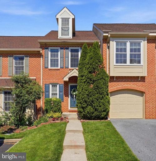 1604 General Howe Dr, PHOENIXVILLE, PA, 19460-4712 | Card Image