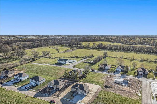 ***SIMULATED PHOTOS*** | Image 40