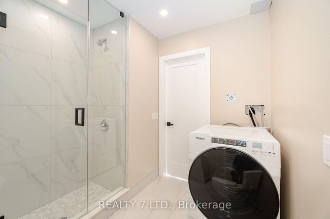 UNIT-2 - 25 Templar Dr, Home with 1 bedrooms, 1 bathrooms and 1 parking in Etobicoke ON | Image 8