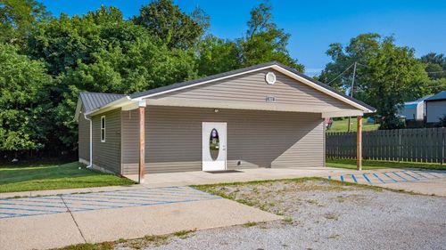 322 W Water St, New Lexington, OH, 43764-1479 | Card Image