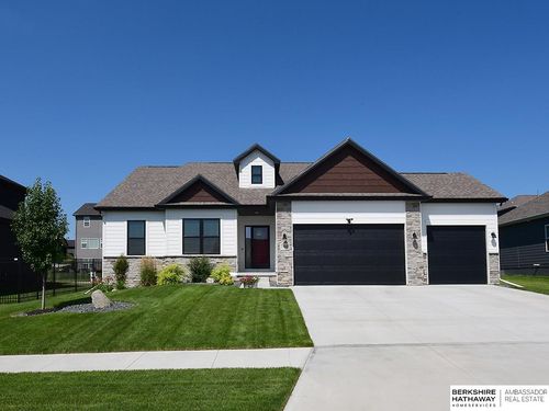 11010 N 169th St, Bennington, NE, 68007-5059 | Card Image