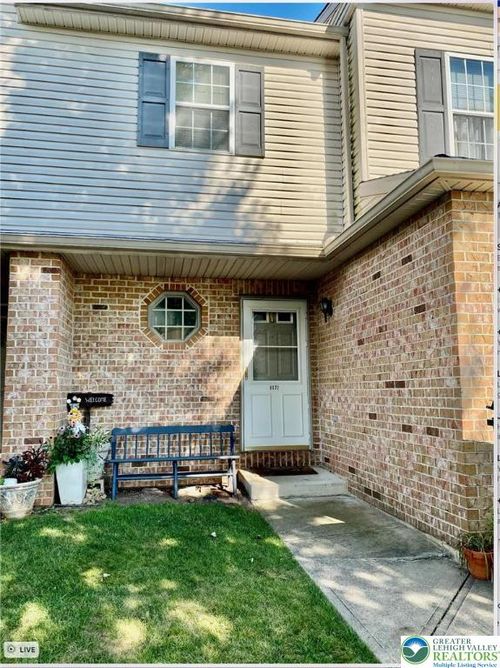 6672 Pioneer Dr, Macungie, PA, 18062-8466 | Card Image