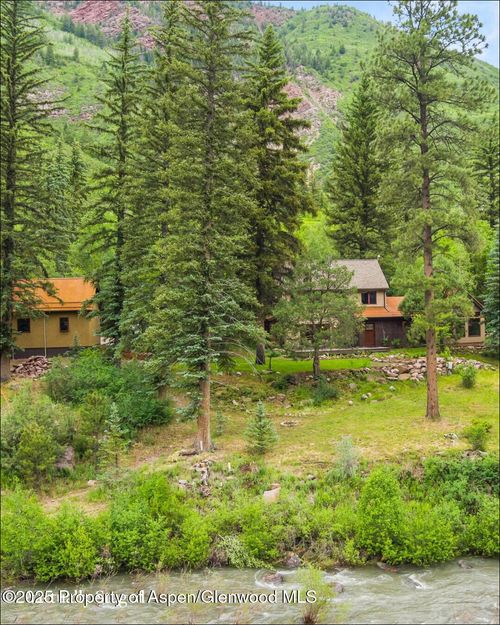 135 Irwin Dr, Redstone, CO, 81623-9412 | Card Image