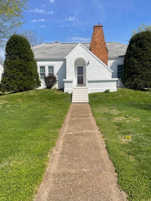 1002 Ozark Ave, Cabool, MO, 65689-9114 | Card Image