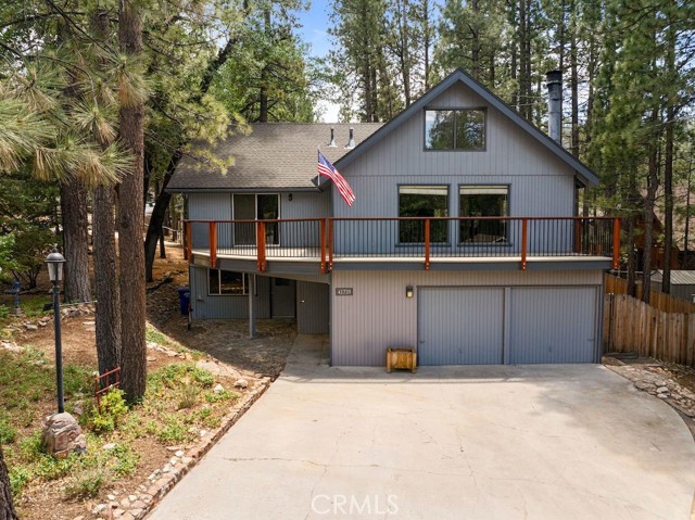 Comstock Ln, Big Bear Lake, CA 92315