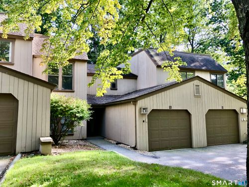 10-10 Cottonwood Dr, Avon, CT, 06001-4516 | Card Image