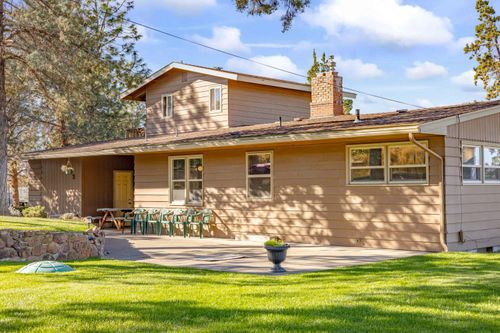 402 Se Claremont Dr, Madras, OR, 97741-9706 | Card Image