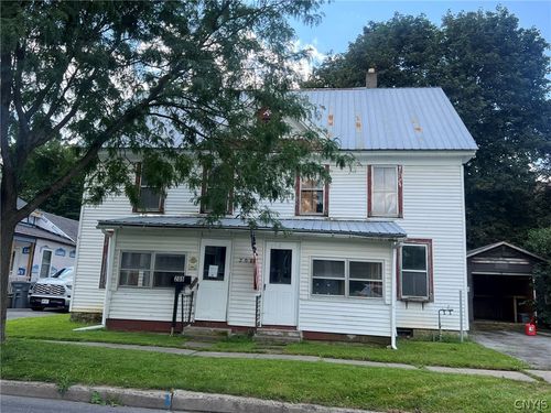 208 Academy St, Watertown, NY, 13601-3719 | Card Image