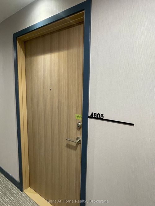 4805-395 Square 1 Dr, Mississauga, ON, L5B0P6 | Card Image