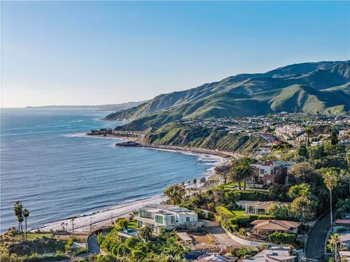 apt-103-17352 W Sunset Blvd, Pacific Palisades, CA, 90272-4112 | Card Image