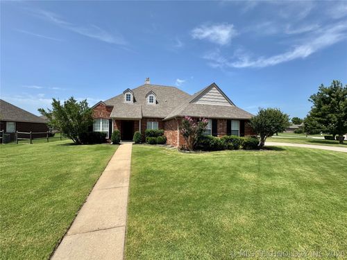 2000 Vail St, Broken Arrow, OK, 74012-0236 | Card Image