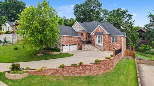 3701 Nw Creekstone Blvd, Bentonville, AR, 72712-8599 | Card Image