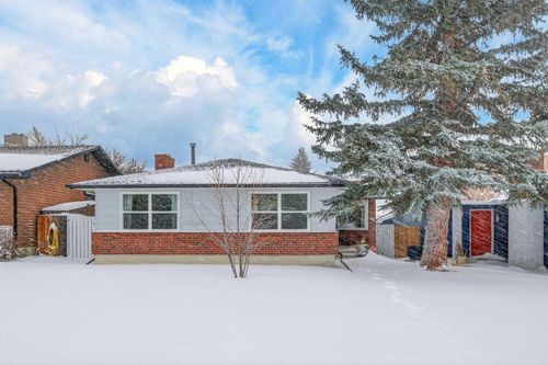 60 Sunmount Close Se, Calgary, AB, T2X1V6 | Card Image