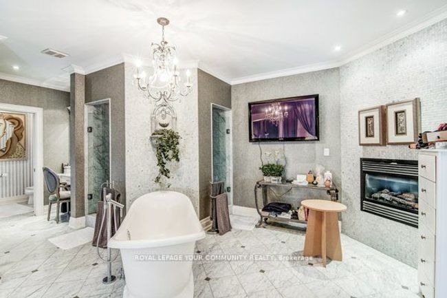 90 Callaway Crt, House other with 5 bedrooms, 6 bathrooms and 9 parking in Thornhill ON | Image 21