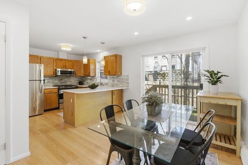apt-3-2 Howe Ter, Boston, MA, 02125-2172 | Card Image
