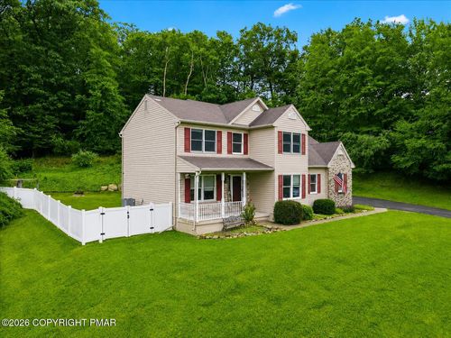 4017 Crest View Dr, Stroudsburg, PA, 18360-9050 | Card Image